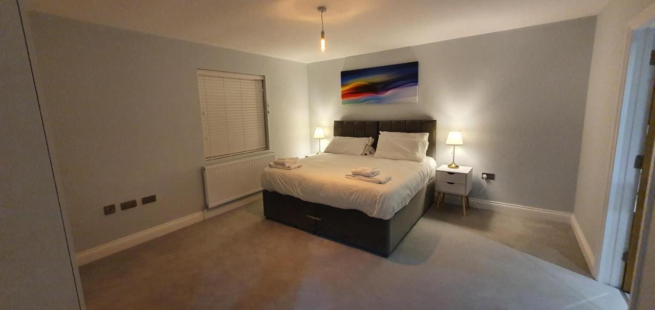 Garland Modern Spacious Apartment, Brentwood 1 Zewnętrze zdjęcie