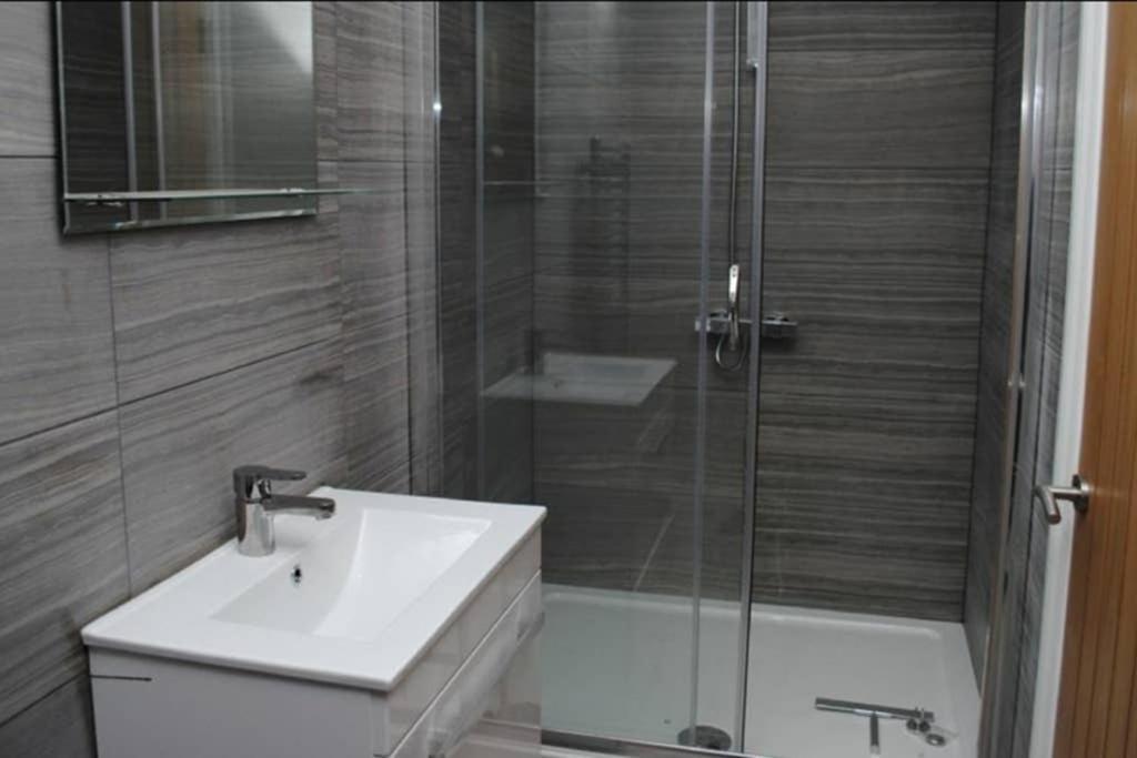 Garland Modern Spacious Apartment, Brentwood 1 Zewnętrze zdjęcie
