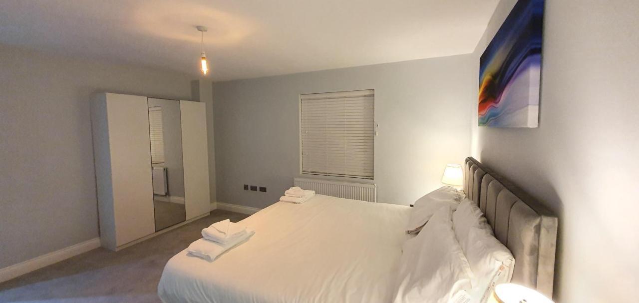 Garland Modern Spacious Apartment, Brentwood 1 Zewnętrze zdjęcie