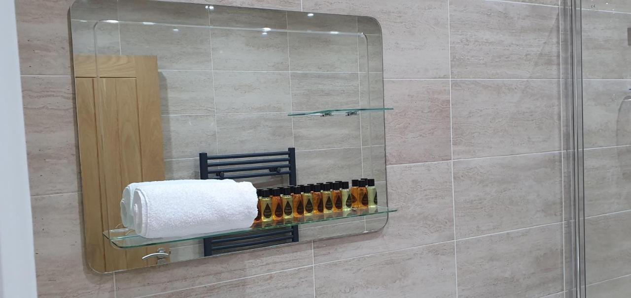 Garland Modern Spacious Apartment, Brentwood 1 Zewnętrze zdjęcie