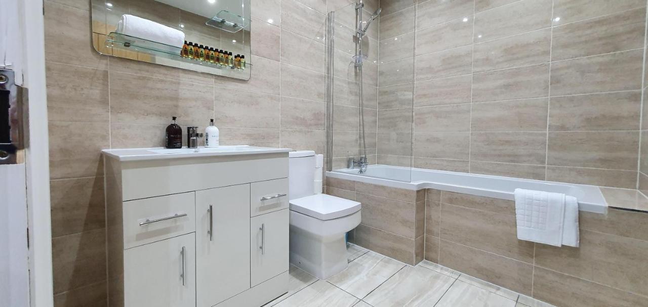 Garland Modern Spacious Apartment, Brentwood 1 Zewnętrze zdjęcie