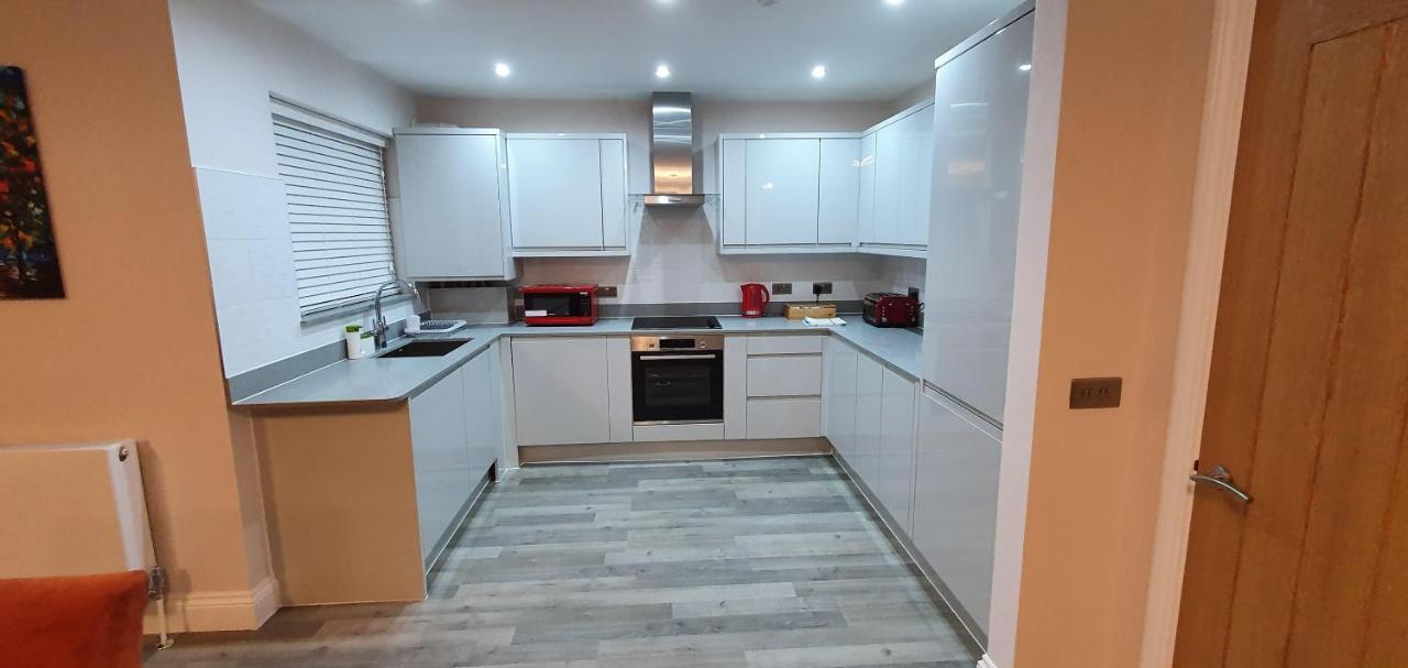 Garland Modern Spacious Apartment, Brentwood 1 Zewnętrze zdjęcie