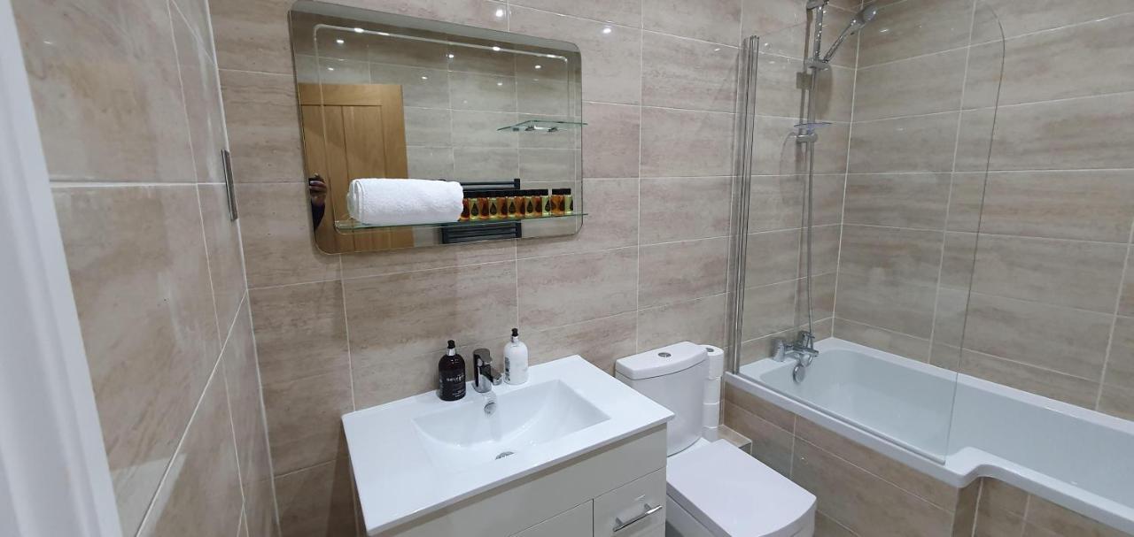 Garland Modern Spacious Apartment, Brentwood 1 Zewnętrze zdjęcie