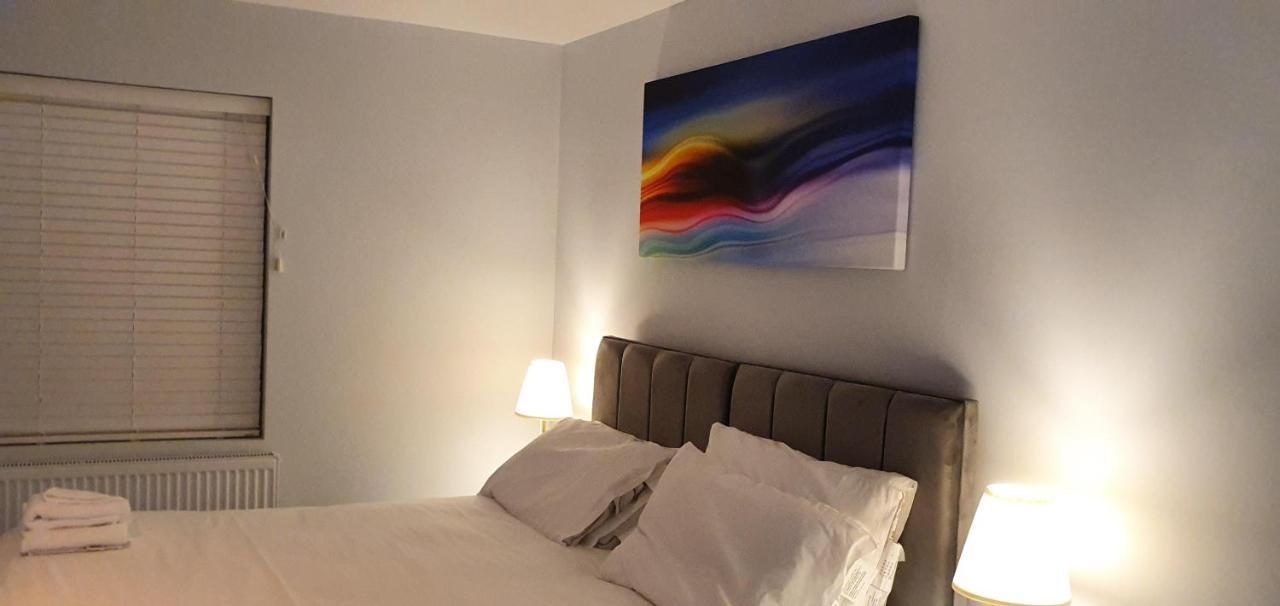 Garland Modern Spacious Apartment, Brentwood 1 Zewnętrze zdjęcie