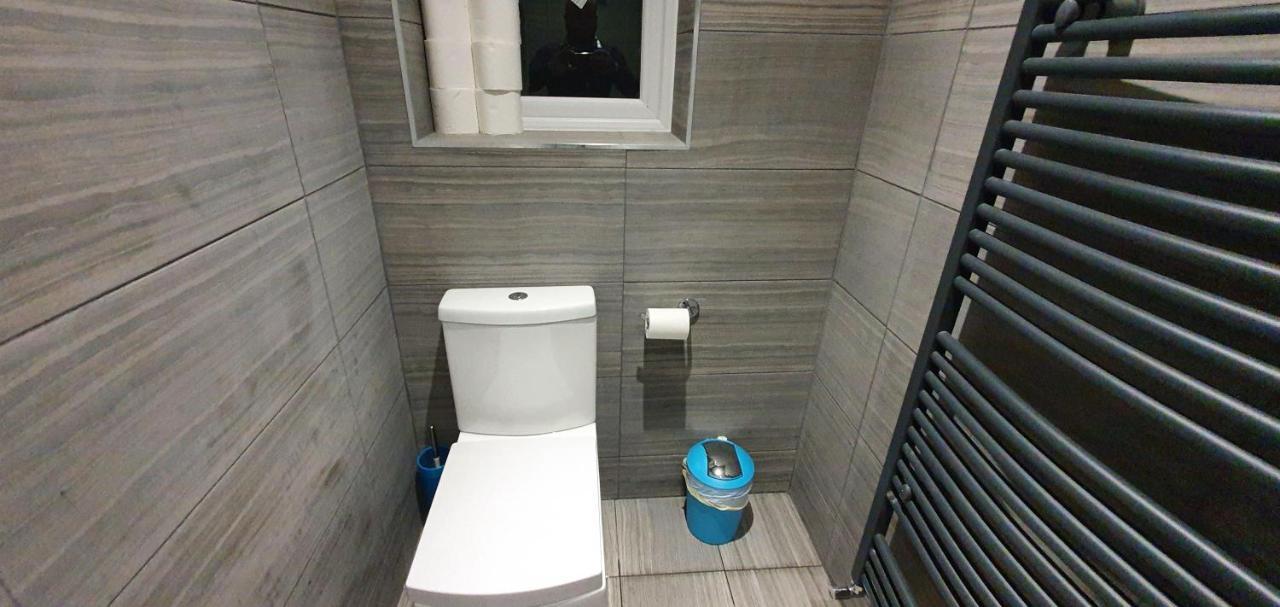 Garland Modern Spacious Apartment, Brentwood 1 Zewnętrze zdjęcie